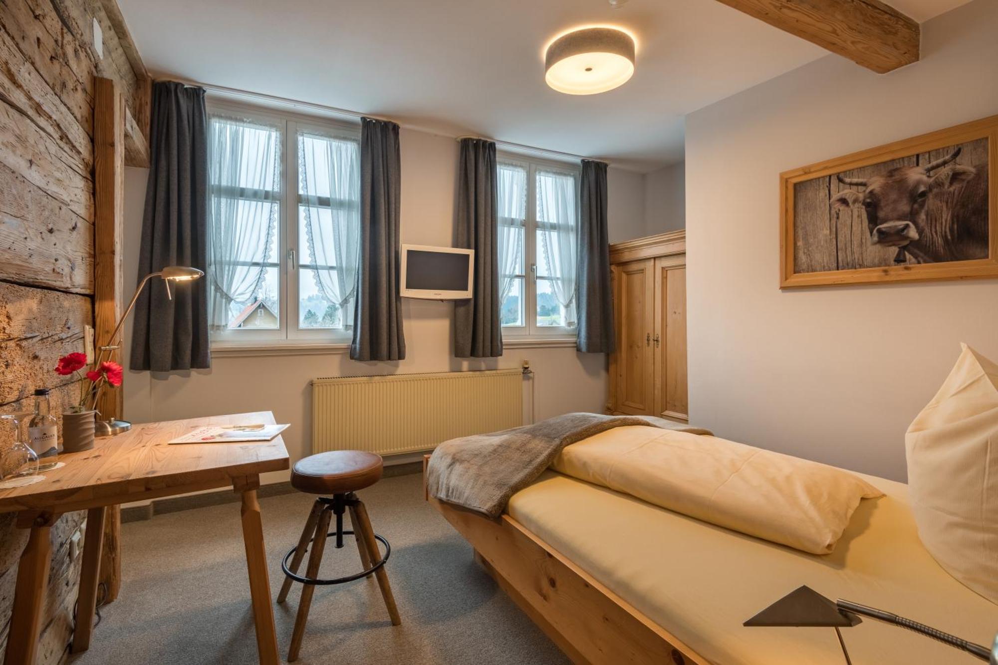 Landgasthof Roessle - Beim Kraeuterwirt Оберштауфен Экстерьер фото